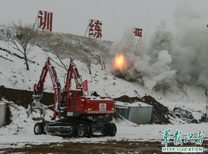 澳门一肖一码一必中一肖雷锋，揭秘探索：“空”手套白狼？沙特航展“空展位”背后的商业与政治大戏  